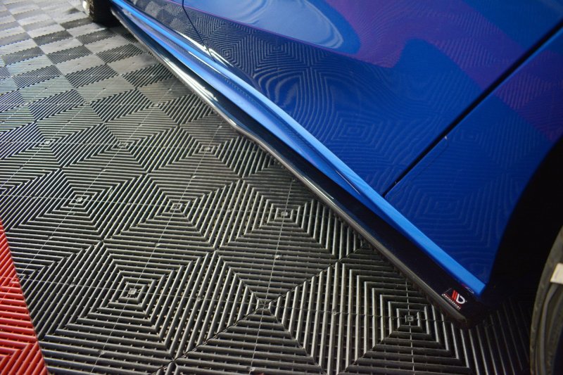 Maxton Seitenschweller Ansatz für V.3 für Ford Focus ST / ST-Line Mk4 schwarz Hochglanz FO-FO-4-STLINE-SD3-G