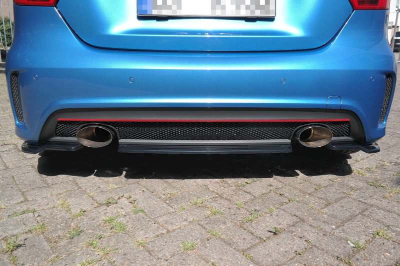 Maxton Mittlerer Diffusor Heck Ansatz für Mercedes W176 AMG-LINE vor Facelift schwarz Hochglanz ME-A-176-AMGLINE-RD1-G