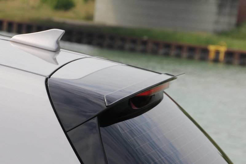 Maxton Spoiler CAP für HYUNDAI I30 MK3 HATCHBACK schwarz Hochglanz HY-I30-3-CAP1-G