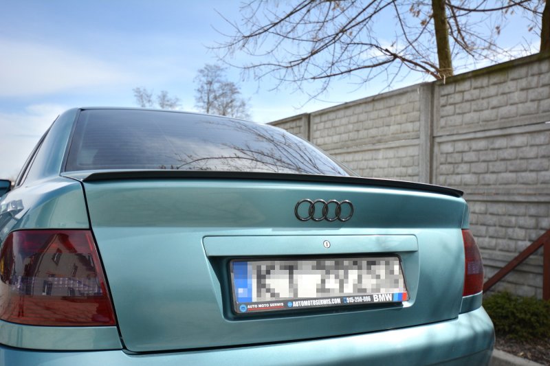 Maxton Spoiler CAP für Audi A4 / S4 B5 Limousine schwarz Hochglanz AU-A4-B5-CAP1-G