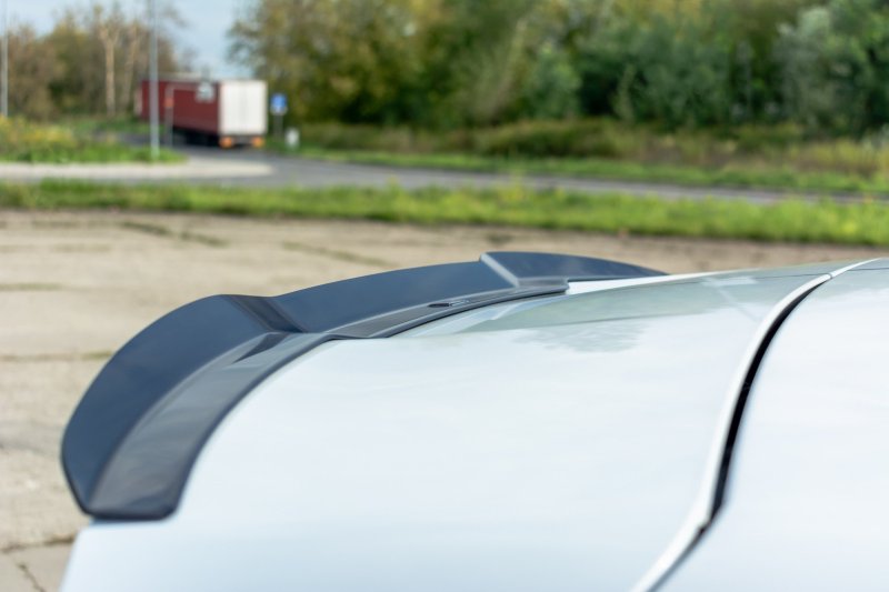 Maxton Spoiler CAP für Renault Megane IV RS schwarz Hochglanz RE-ME-4-RS-CAP1-G