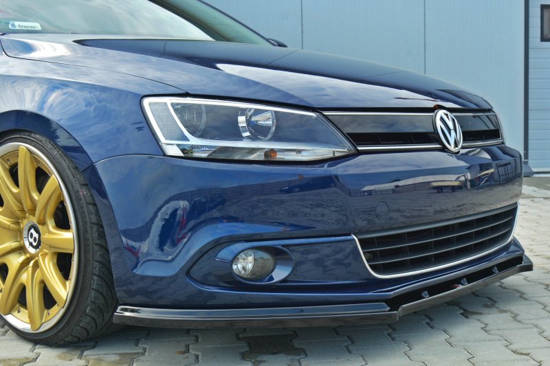 Maxton Front Ansatz V.1 für VW Jetta 6 schwarz Hochglanz VW-JE-6-FD1-G