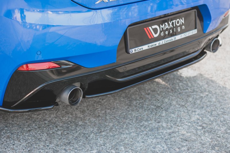 Maxton Mittlerer Diffusor Heck Ansatz für BMW X2 F39 M-Paket schwarz Hochglanz BM-X2-39-MPACK-RD1-G