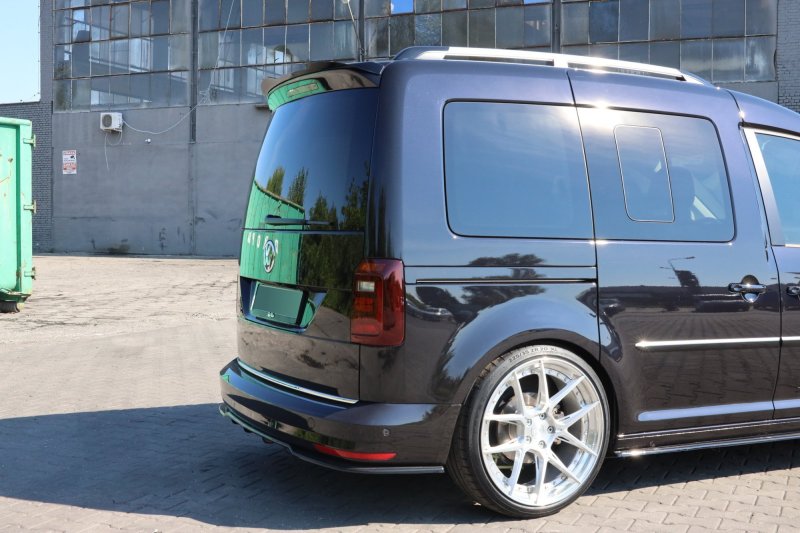 Maxton Spoiler CAP für Volkswagen Caddy Mk. 4 schwarz Hochglanz VW-CA-4-CAP1-G