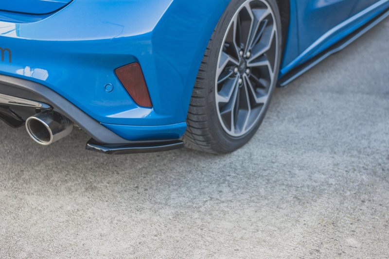 Maxton Heck Ansatz Flaps Diffusor V.1 für Ford Focus ST Mk4 schwarz Hochglanz FO-FO-4-ST-RSD1-G