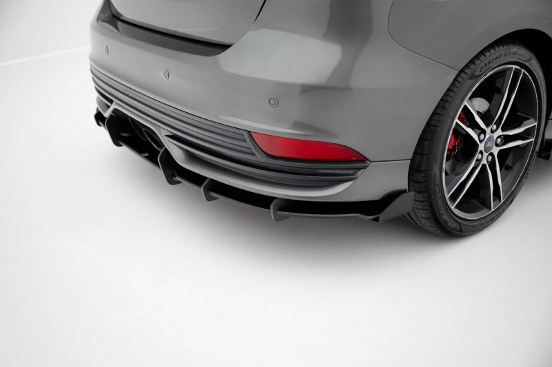 Maxton Street Pro Heckschürze + Flaps Ford Focus ST Mk3 Facelift schwarz Hochglanz FOFO3FSTCNC-RS2B+BRBI+RSF1-G