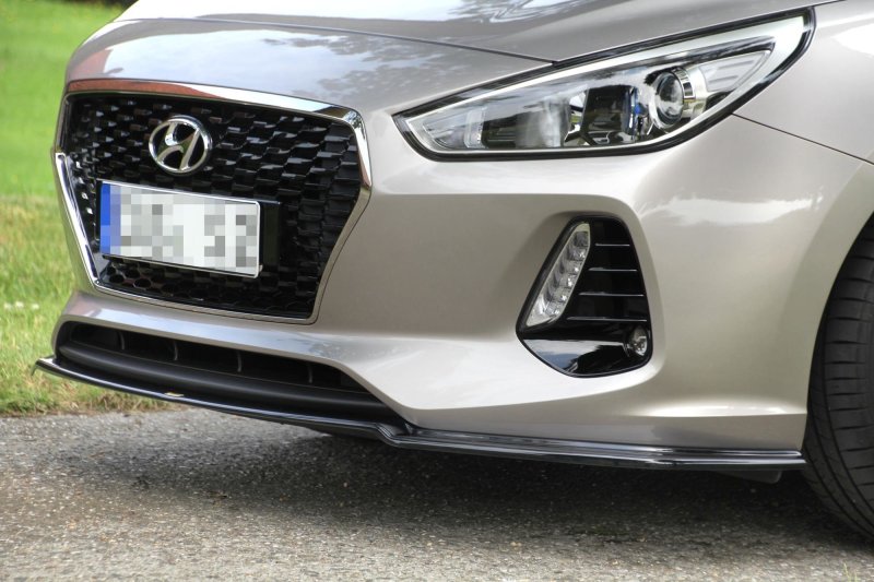 Maxton Front Ansatz V.1 für HYUNDAI I30 MK3 HATCHBACK  schwarz Hochglanz HY-I30-3-FD1-G