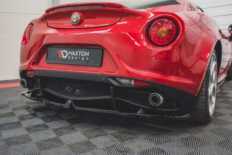 Maxton Mittlerer Diffusor Heck Ansatz für Alfa Romeo 4C schwarz Hochglanz AL-4C-RD1-G