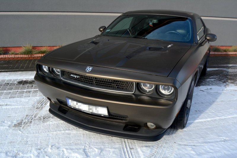 Preview: Maxton Front Ansatz für DODGE CHALLENGER MK3. PHASE-I SRT8 COUPE  schwarz Hochglanz DO-CHL-3-SRT8-FD1-G