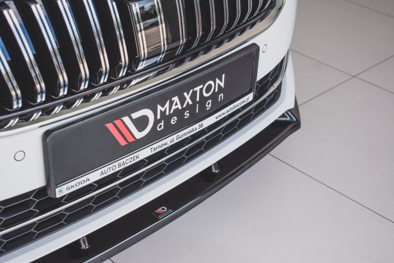 Maxton Front Ansatz V.2 für Skoda Superb Mk3 FL schwarz Hochglanz SK-SU-3F-FD2-G