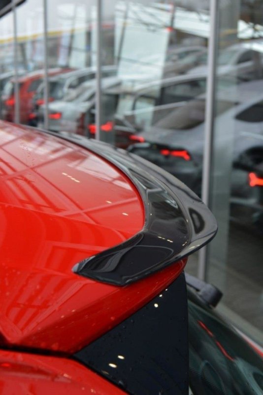 Maxton Spoiler CAP für Audi Q2 Mk.1 schwarz Hochglanz AU-Q2-1-CAP1-G