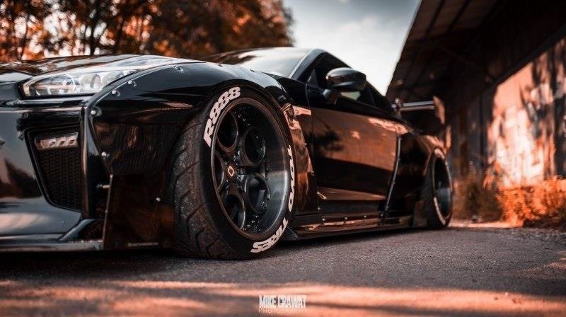 Maxton Breitbau Bodykit für NISSAN GTR MK4 NI-GTR-4-BK1