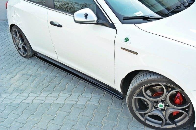 Maxton Seitenschweller Ansatz für Alfa Romeo Giulietta schwarz Hochglanz AL-GU-1-SD1-G