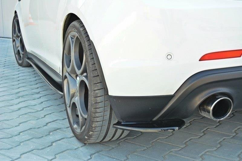 Maxton Heck Ansatz Flaps Diffusor für ALFA ROMEO GIULIETTA schwarz Hochglanz AL-GU-1-Z-RSD1-G