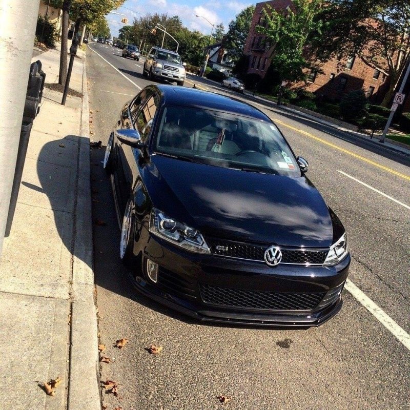 Maxton Front Ansatz für VW JETTA VI GLI schwarz Hochglanz VW-JE-6-GLI-FD1-G