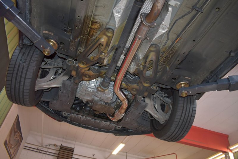 Friedrich Motorsport 76mm Downpipe mit Sport-Kat. Edelstahl 981125T-X3-DPKA