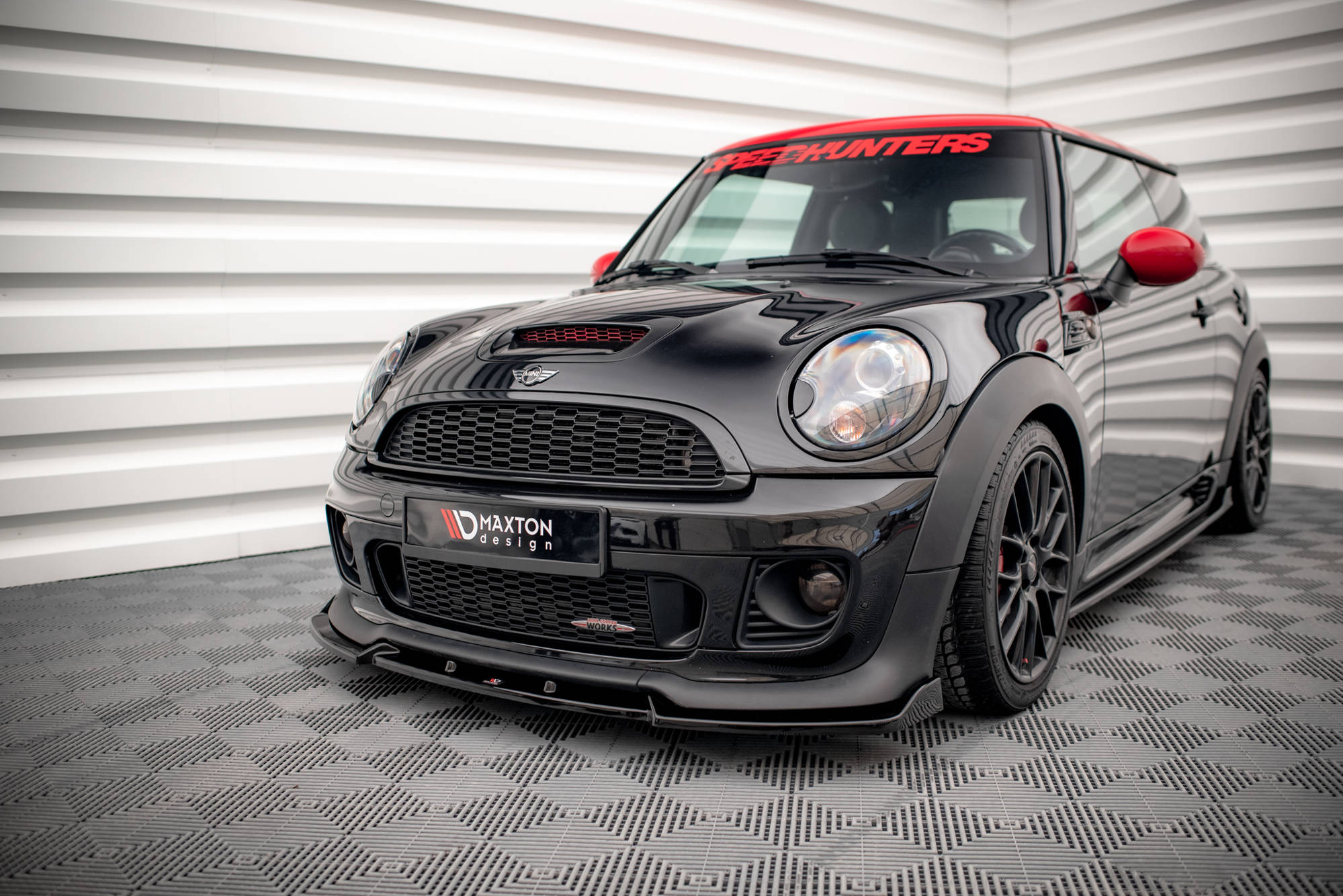 Maxton Front Ansatz V.3 für Mini Cooper John Cooper Works R56 schwarz  Hochglanz MC-S-2-56-JCW-FD2-G - Online-Shop