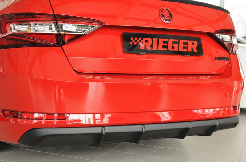 Rieger Heckeinsatz (für elektr. AHK) Skoda Superb III (3T/3V) 03.15-10.18 (bis Facelift 1) - 79046