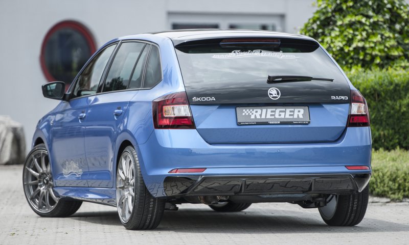 Rieger Heckeinsatz schwarz glänzend Skoda Rapid (NH) 05.17- (ab Facelift) - 88094