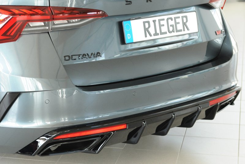 Rieger Heckeinsatz schwarz glänzend Skoda Octavia RS (NX) 07.20- - 88254