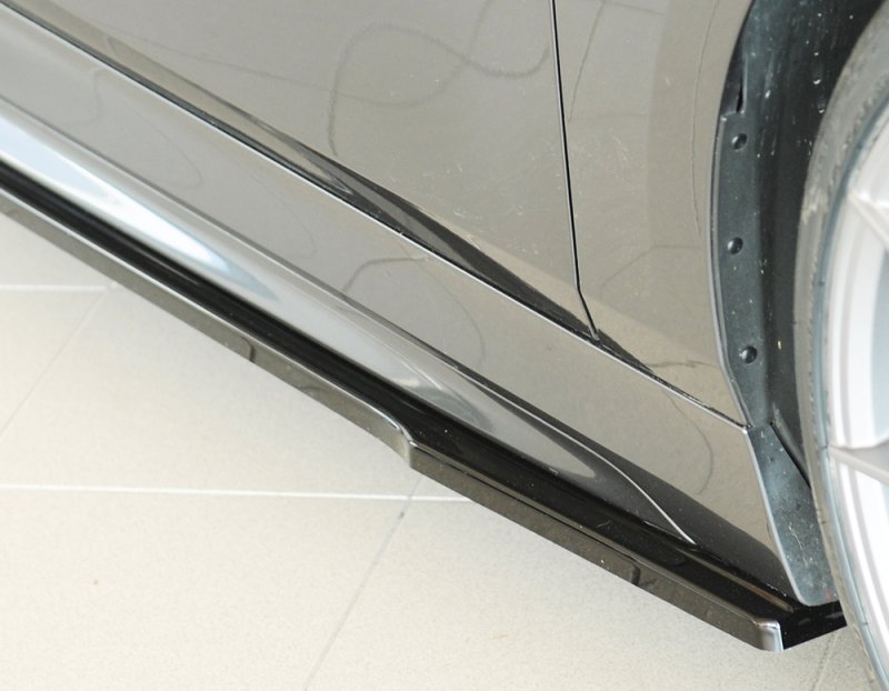 Rieger Seitenschwelleransatz schwarz glänzend BMW 1er F40 (F1H) 07.19- - 88315
