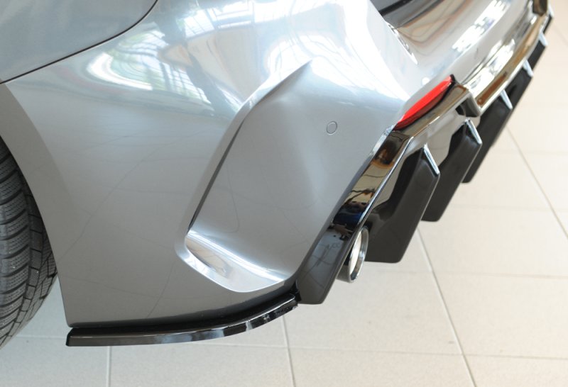 Rieger Heckschürzenansatz seitlich links schwarz glänzend BMW 1er F40 (F1H) 07.19- - 88318