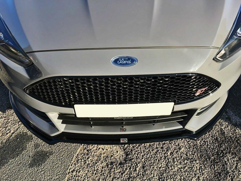 Maxton Front Ansatz V.3 für Ford Focus ST Mk3 FL schwarz Hochglanz FO-FO-3F-ST-FD3-G