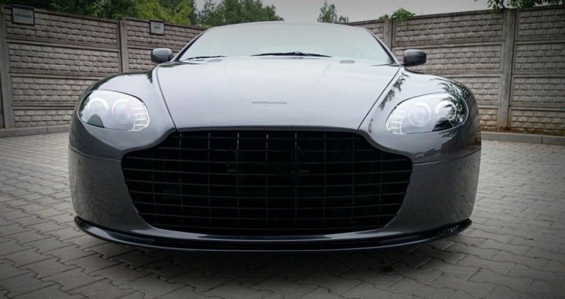 Maxton Front Stoßstange MIT GRILL ASTON MARTIN V8 VANTAGE AM-V8-VA-1-F1F+GRILL