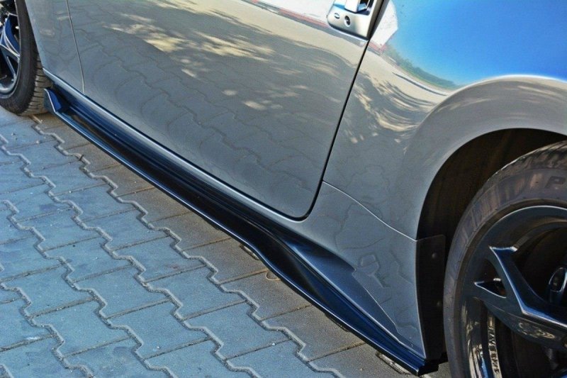 Maxton Seitenschweller Ansatz für Nissan 370Z schwarz Hochglanz NI-370-SD1-G