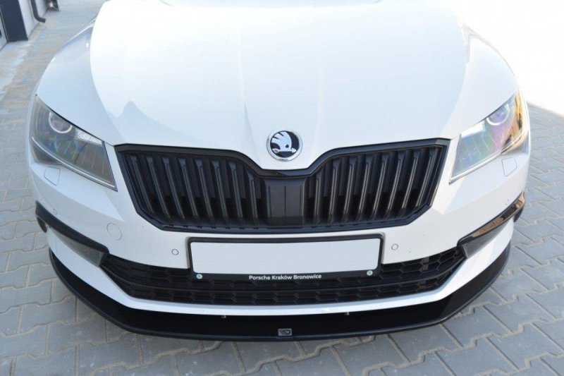 Maxton Front Ansatz V.3 für Skoda Superb Mk3 schwarz Hochglanz SK-SU-3-FD3-G