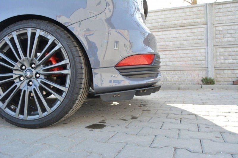 Maxton Heckschürze für Ford Focus ST Mk3 FL FO-FO-3F-ST-CNC-RS1