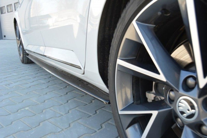 Maxton Seitenschweller Ansatz für Skoda Superb Mk3 schwarz Hochglanz SK-SU-3-SD1-G