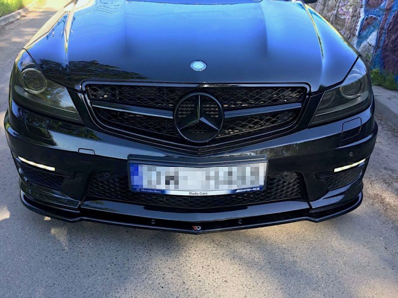 Maxton Front Ansatz für Mercedes AMG C63 W204 FACELIFT schwarz Hochglanz ME-C-204F-AMG-FD1-G