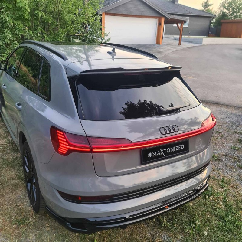 Maxton Mittlerer Cup Diffusor Heck Ansatz Audi e-Tron S-Line schwarz Hochglanz AU-ETRON-1-SLINE-RD1G+RD2-G