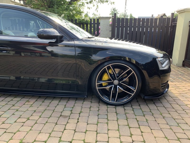 Maxton Seitenschweller Ansatz für Audi A8 Lang D4 schwarz Hochglanz AU-A8L-D4-SD1-G