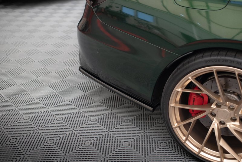 Maxton Heck Ansatz Flaps Diffusor Mercedes-AMG E63 W213 Facelift schwarz Hochglanz ME-E-213F-63-RSD1-G