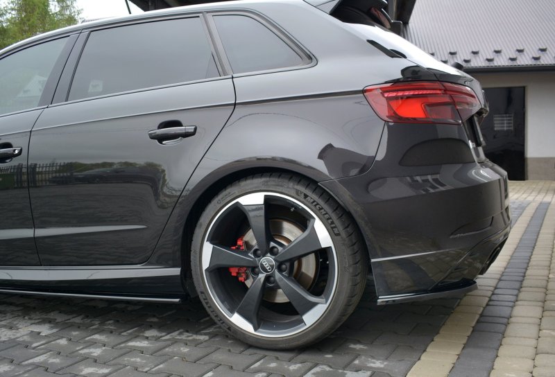 Maxton Heck Ansatz Flaps Diffusor für Audi RS3 8V FL Sportback schwarz Hochglanz AU-RS3-8VF-RSD1-G