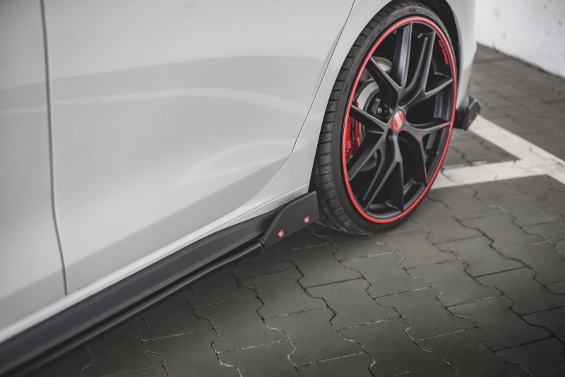 Maxton Seitenschweller Ansatz V.2 + Flaps VW Golf 8 GTI / GTI Clubsport VW-GO-8-GTI-SD2T+S