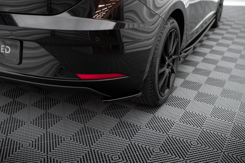 Maxton Heck Ansatz Flaps Diffusor V.1 Seat Leon Hatchback Mk3 Facelift schwarz Hochglanz SE-LE-3F-RSD1-G