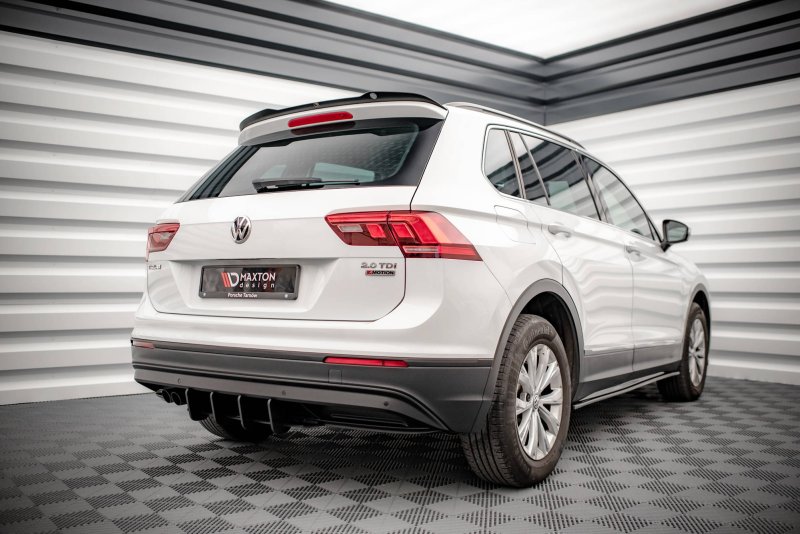 Maxton Street Pro Heckschürze für Volkswagen Tiguan Mk2 VWTI2CNC-RS1BRB