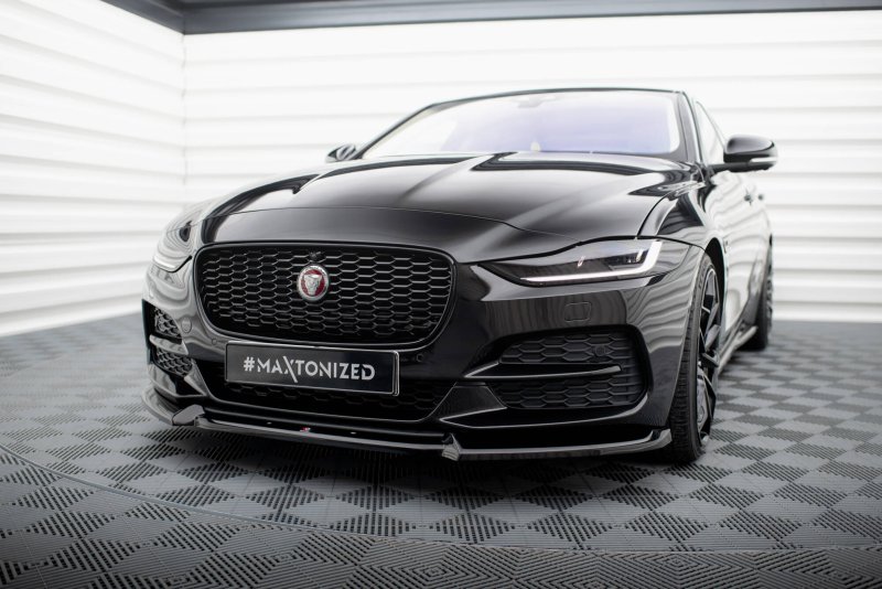 Maxton Front Ansatz V.2 Jaguar XE X760 Facelift schwarz Hochglanz JA-XE-1F-FD2-G