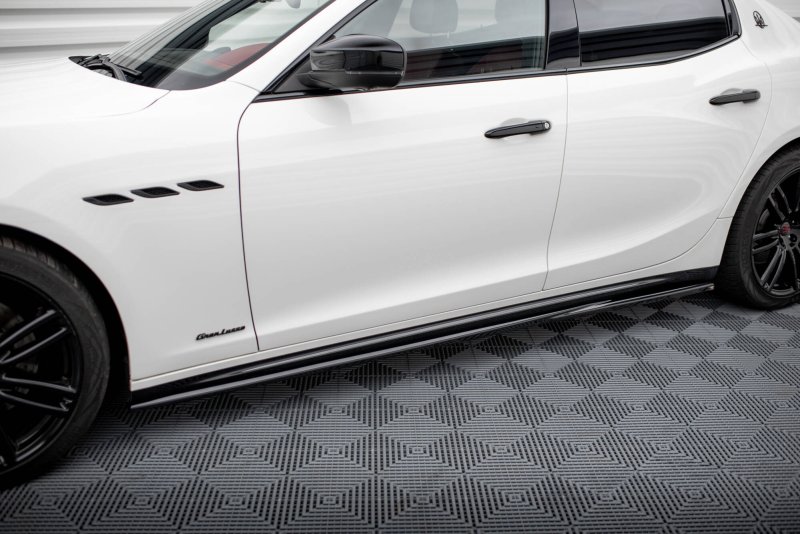 Maxton Seitenschweller Ansatz Maserati Ghibli Mk3 Facelift schwarz Hochglanz MA-GH-1F-SD1-G