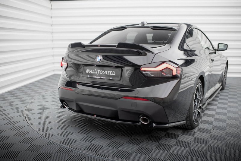 Maxton Mittlerer Cup Diffusor Heck Ansatz BMW 2 Coupe G42 schwarz Hochglanz BM-2-G42-RD1-G