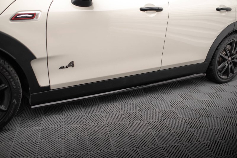 Maxton Seitenschweller Ansatz für Mini Cooper Clubman John Cooper Works F54 Facelift schwarz Hochglanz MC-CM-2F-JCW-SD1-G