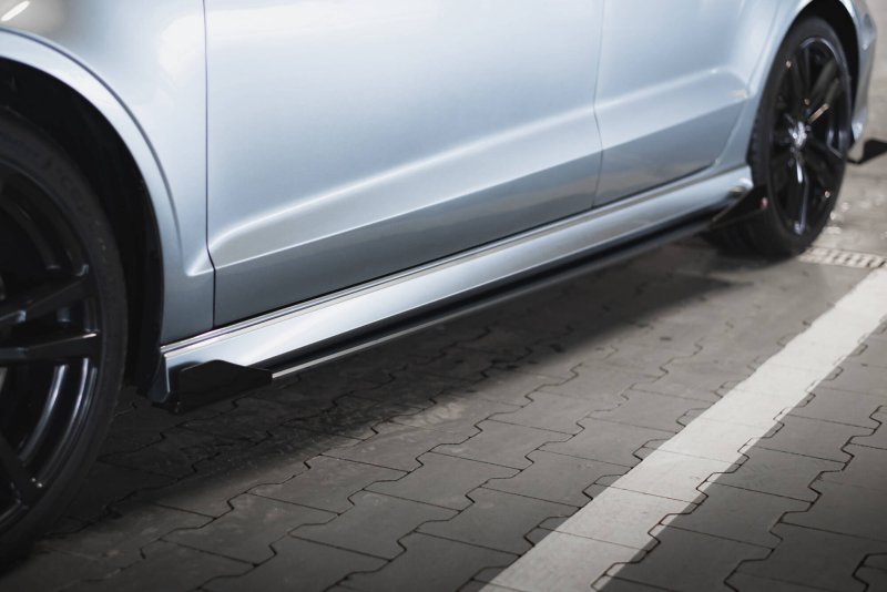Maxton Side Flaps Audi S3 / A3 S-Line Limousine 8V schwarz Hochglanz AUS33SCNC-SF1-G