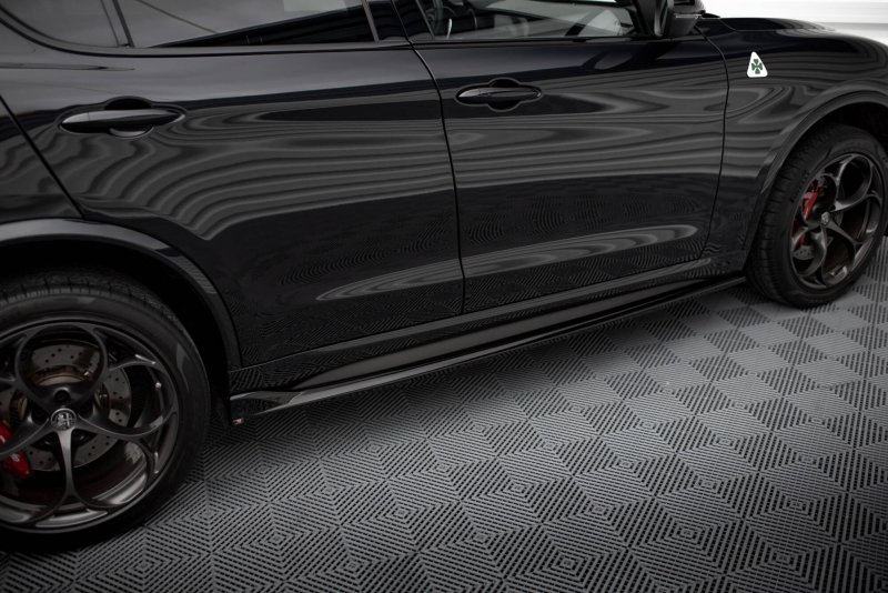Maxton Seitenschweller Ansatz Alfa Romeo Stelvio Quadrifoglio Mk1 schwarz Hochglanz AL-ST-1-QV-SD1-G
