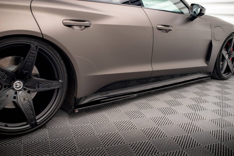 Maxton Seitenschweller Ansatz für V.1 für Audi e-Tron GT / RS GT Mk1 schwarz Hochglanz AU-ETRON-1-RS-SD1-G
