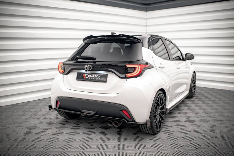 Maxton Spoiler CAP V.2 für Toyota Yaris Mk4 schwarz Hochglanz TO-YA-4-CAP2-G