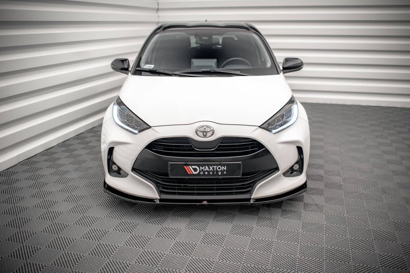 Maxton Front Ansatz V.3 für Toyota Yaris Mk4 schwarz Hochglanz TO-YA-4-FD3-G