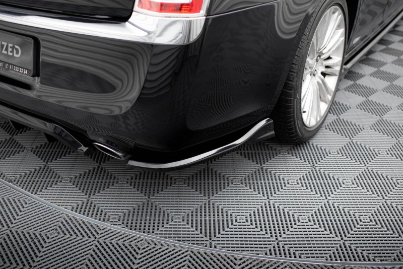 Maxton Heck Ansatz Flaps Diffusor Chrysler 300 Mk2 schwarz Hochglanz CHR-300C-2-RSD1-G